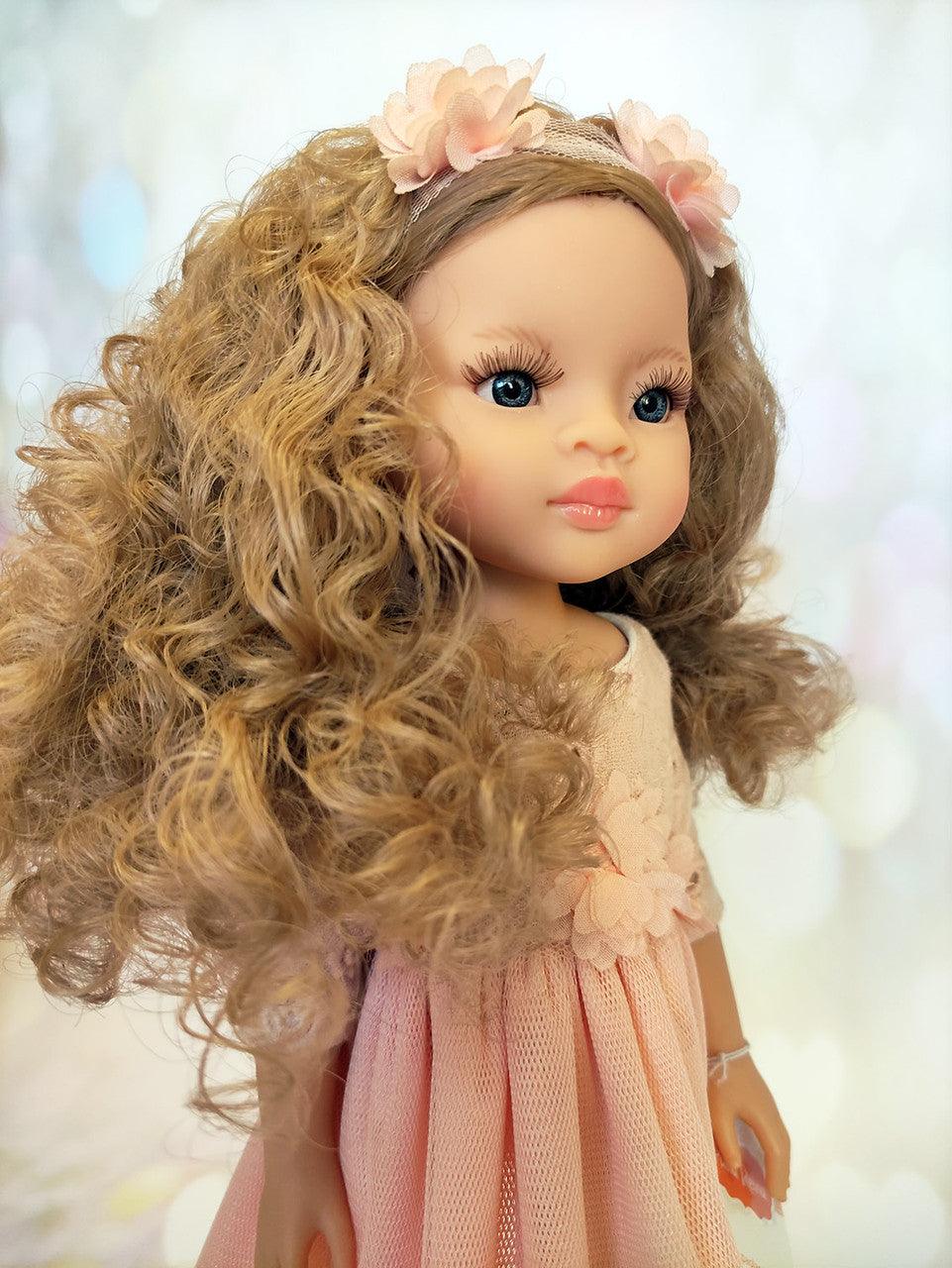 Lutka Las Amigas Rebeca Articulada 32 cm