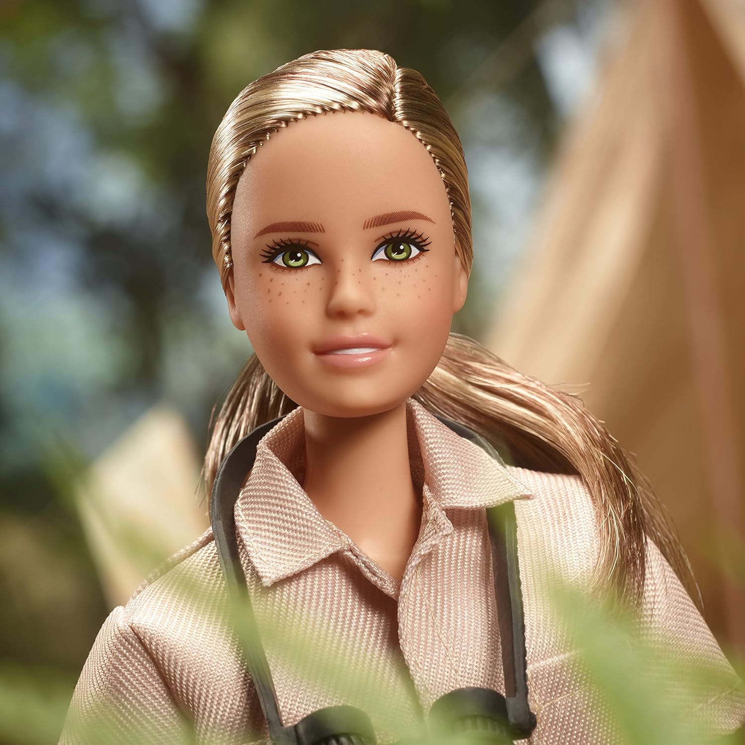 Mattel Barbie - Dr. Jane Goodall, etologinja i konzervatorica (HCB82)