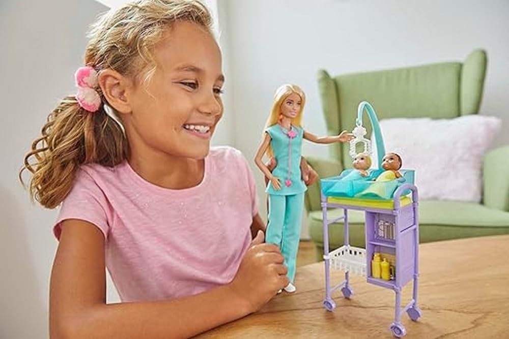 Mattel Barbie - Doktor (GKH23)